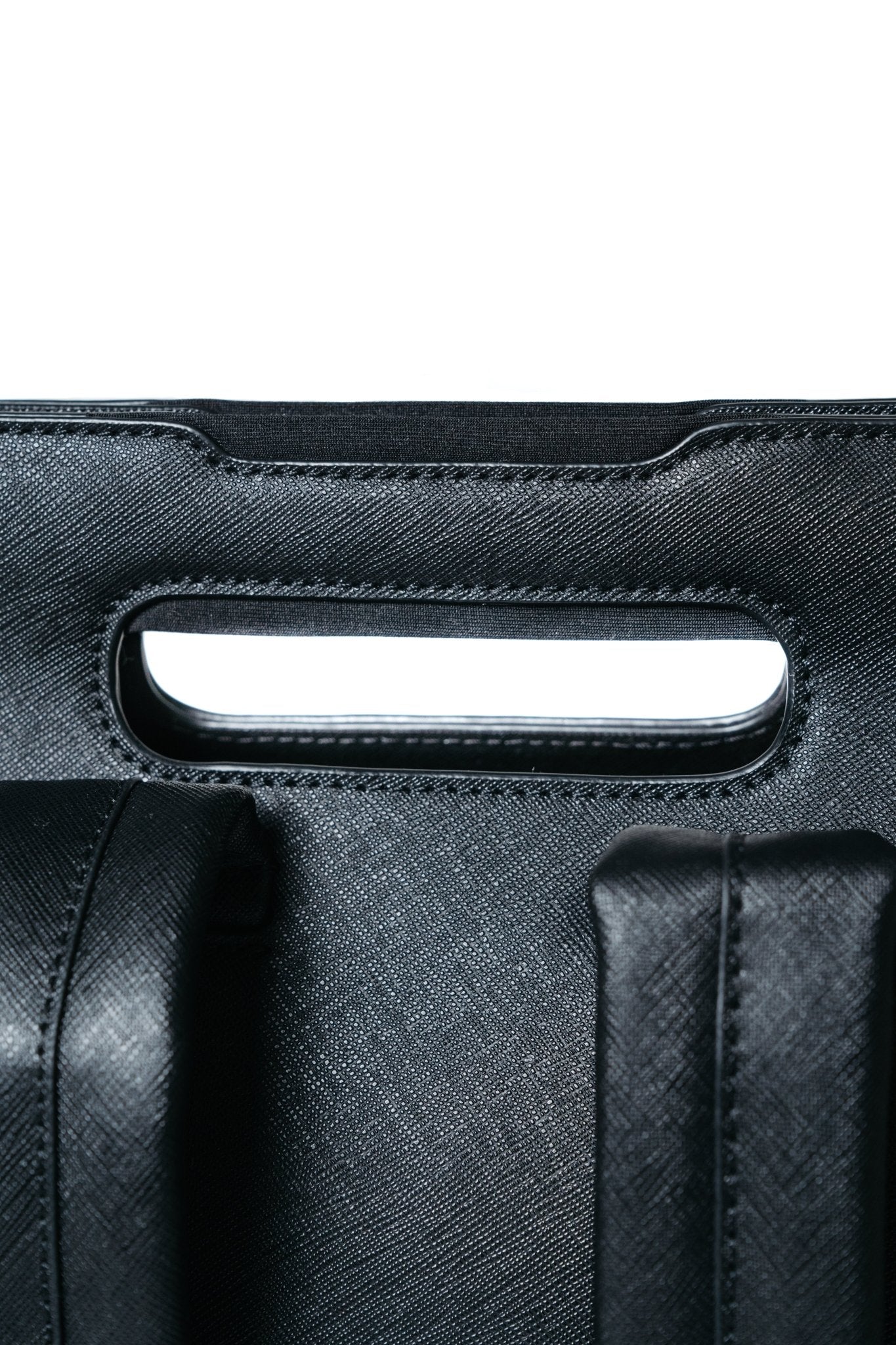Luxury backpack handle and magnetic strap detail by Tuwon, designed for comfort, durability and refined everyday use